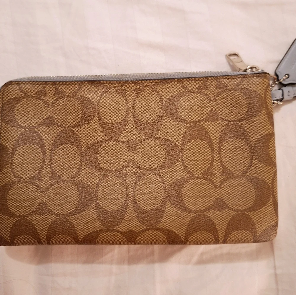 Coach‎ Signature Wristlet Tan MB